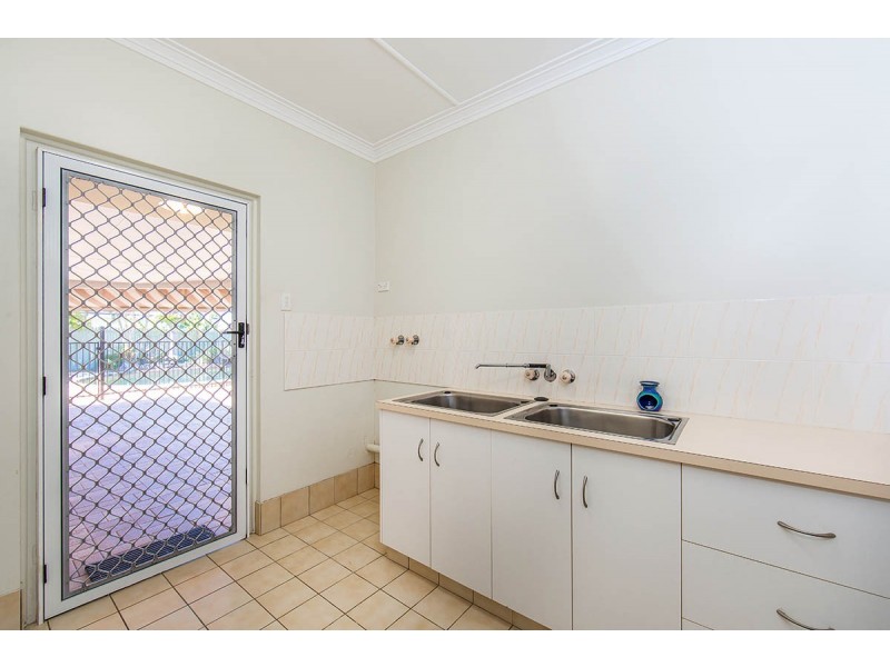 8 Garnet Street, Scarborough QLD 4020