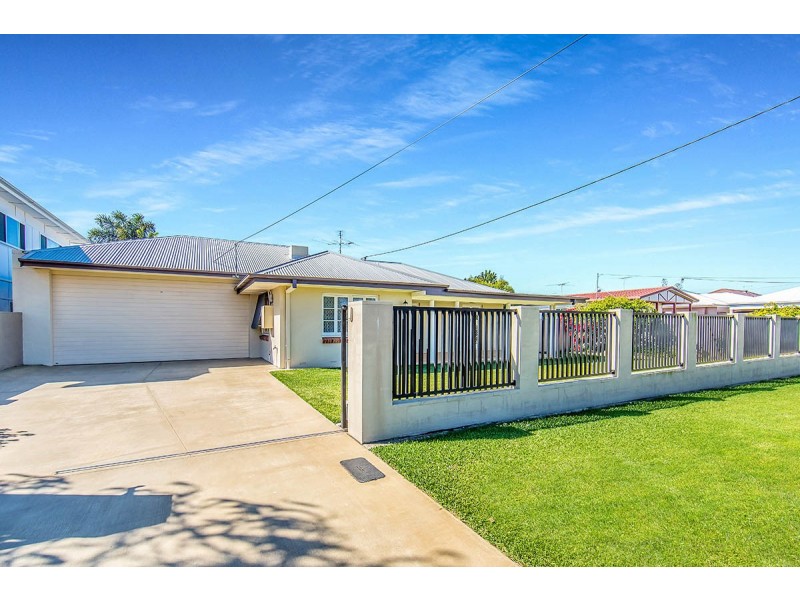 8 Garnet Street, Scarborough QLD 4020