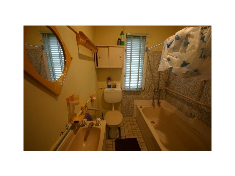 12 Hale Street, Margate QLD 4019