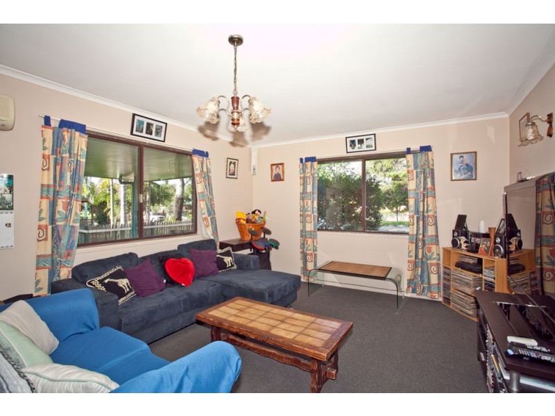 27 Sampson Street, Deception Bay QLD 4508