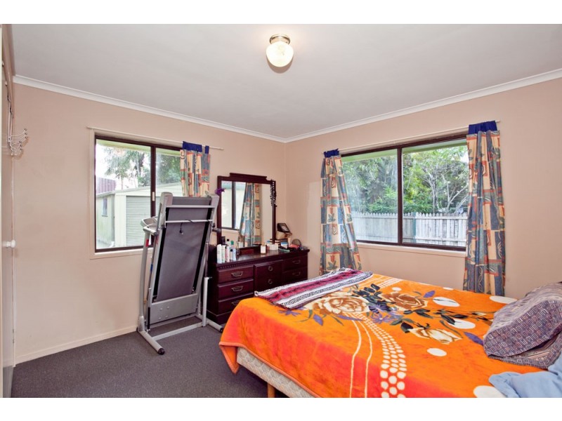 27 Sampson Street, Deception Bay QLD 4508