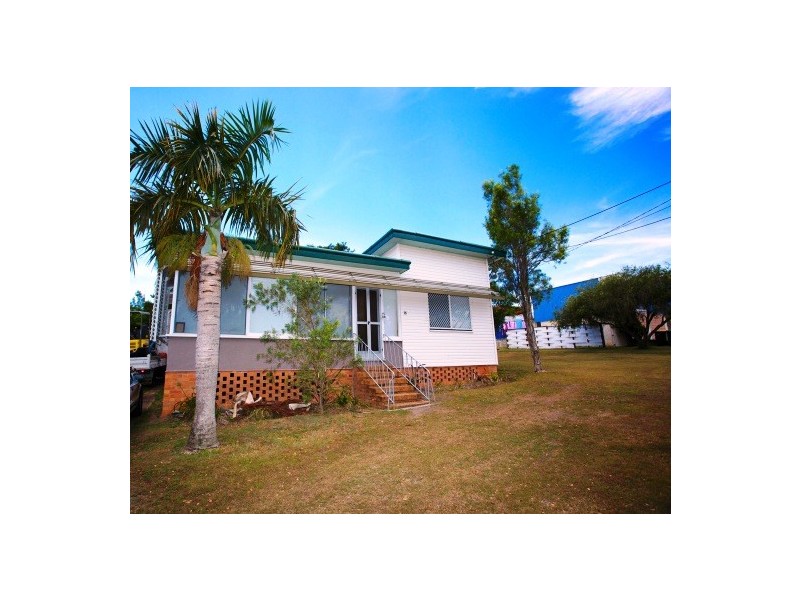 16 Herne Road, Scarborough QLD 4020