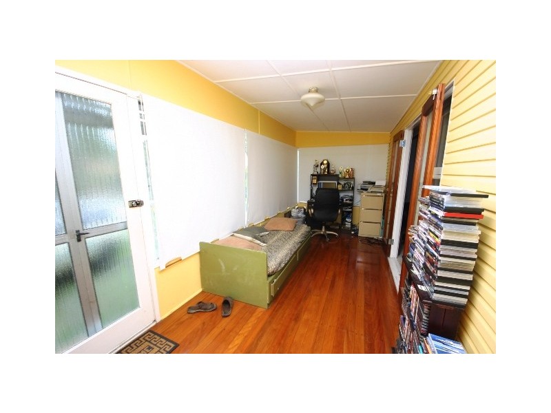 16 Herne Road, Scarborough QLD 4020