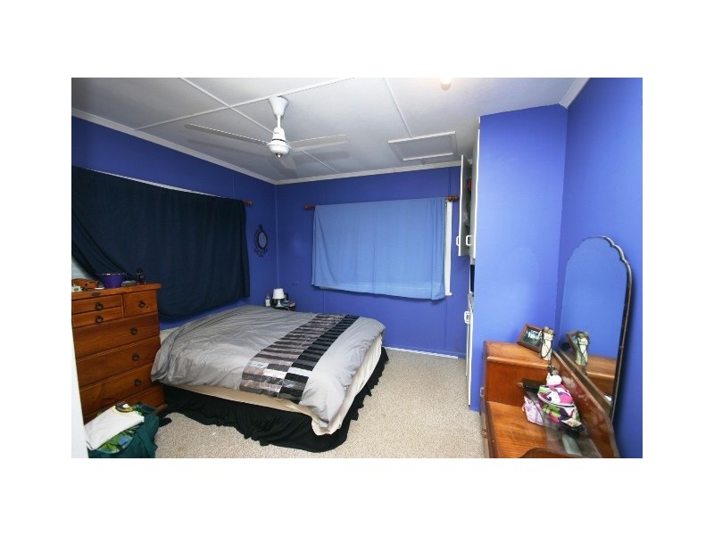 16 Herne Road, Scarborough QLD 4020