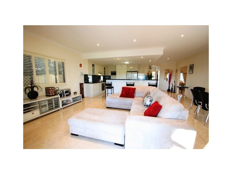 34 MacDonnell Road, Margate QLD 4019