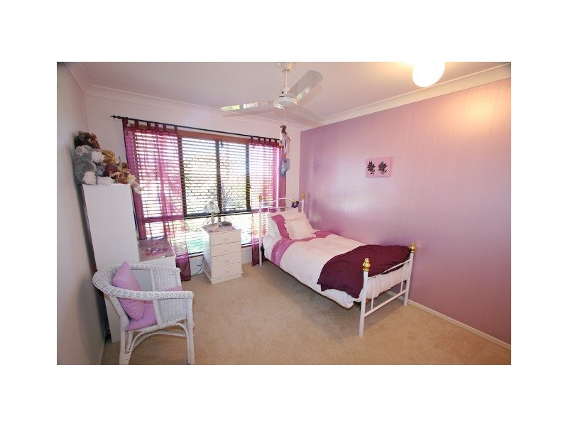 4 Amity Drive, Rothwell QLD 4022