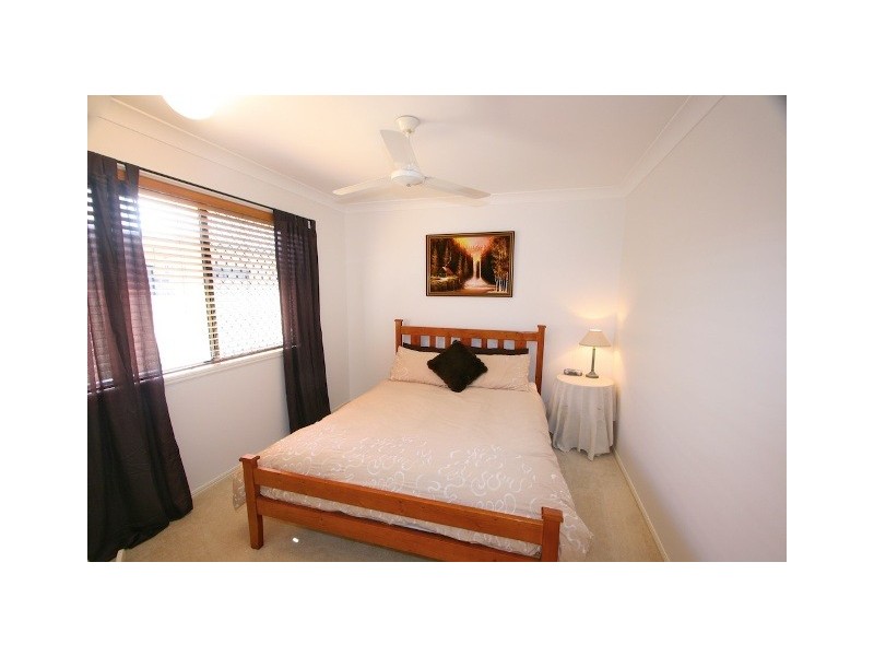 4 Amity Drive, Rothwell QLD 4022