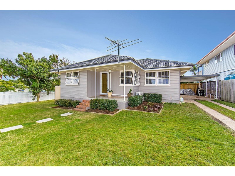 7 Amanda Street, Scarborough QLD 4020