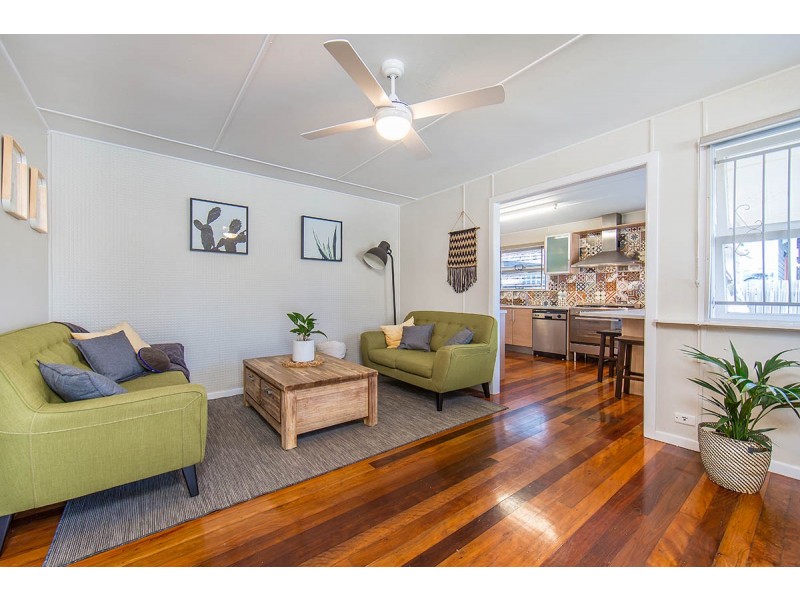 7 Amanda Street, Scarborough QLD 4020