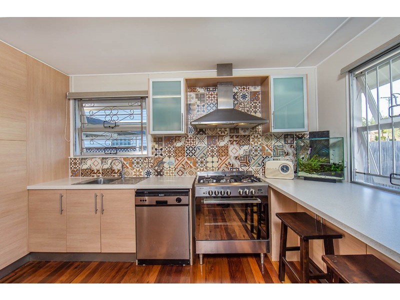 7 Amanda Street, Scarborough QLD 4020