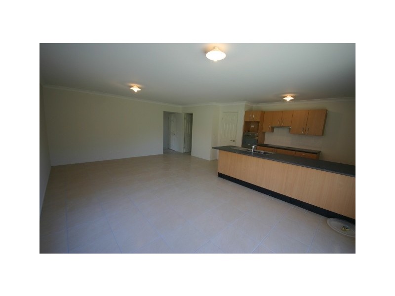 1/9 Lady Bowen Parade, Rothwell QLD 4022