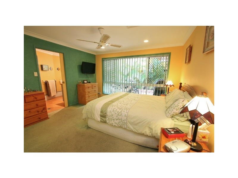 2 France Court, Newport QLD 4020