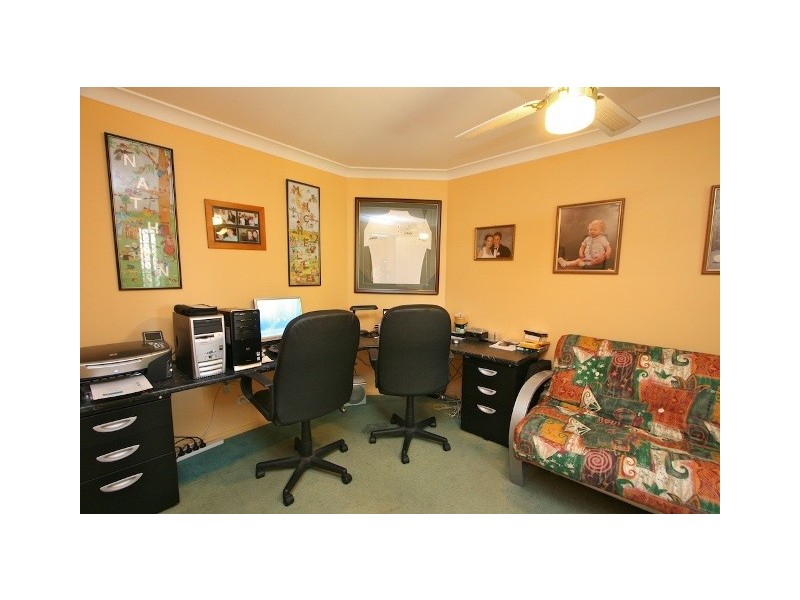 2 France Court, Newport QLD 4020