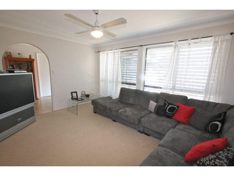 50 Grace Street, Scarborough QLD 4020