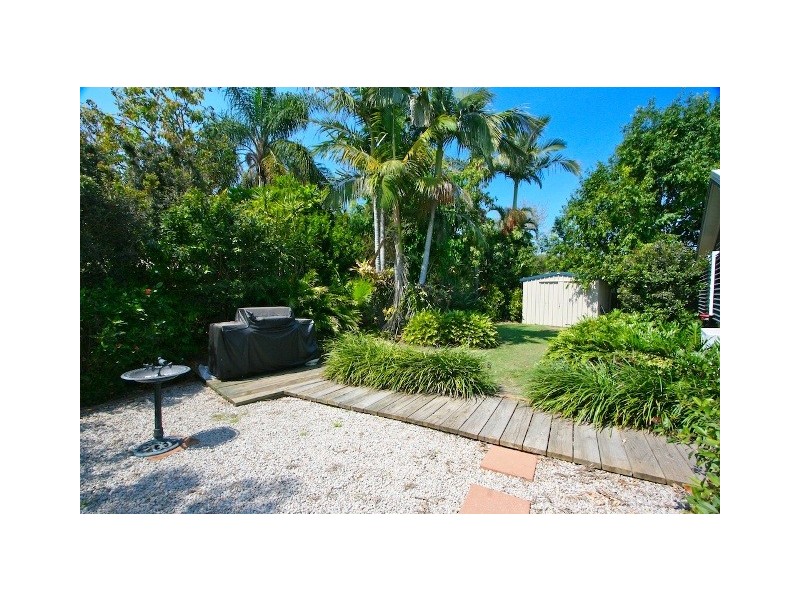 50 Grace Street, Scarborough QLD 4020