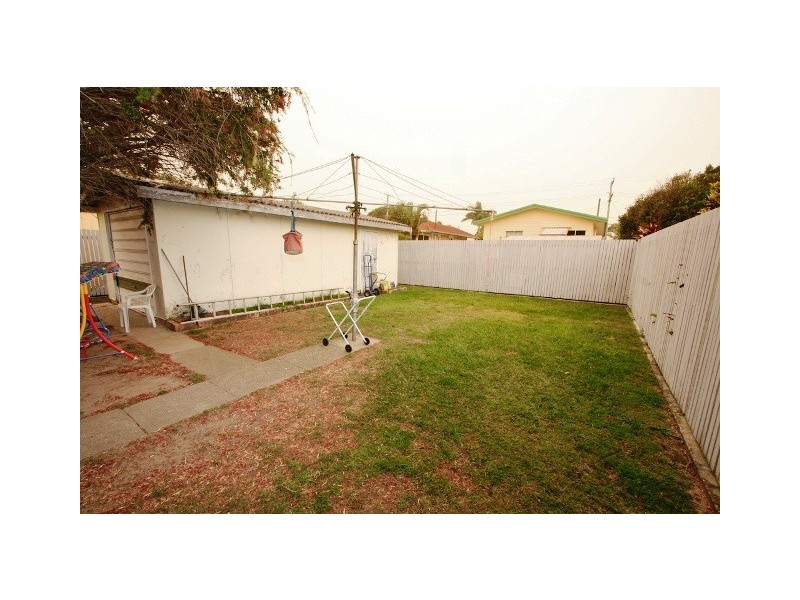 21 Garnet Street, Scarborough QLD 4020