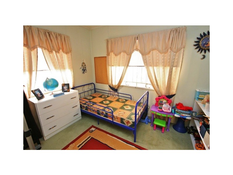 21 Garnet Street, Scarborough QLD 4020