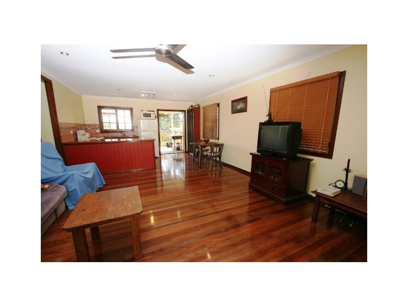 191 Scarborough Road, Scarborough QLD 4020