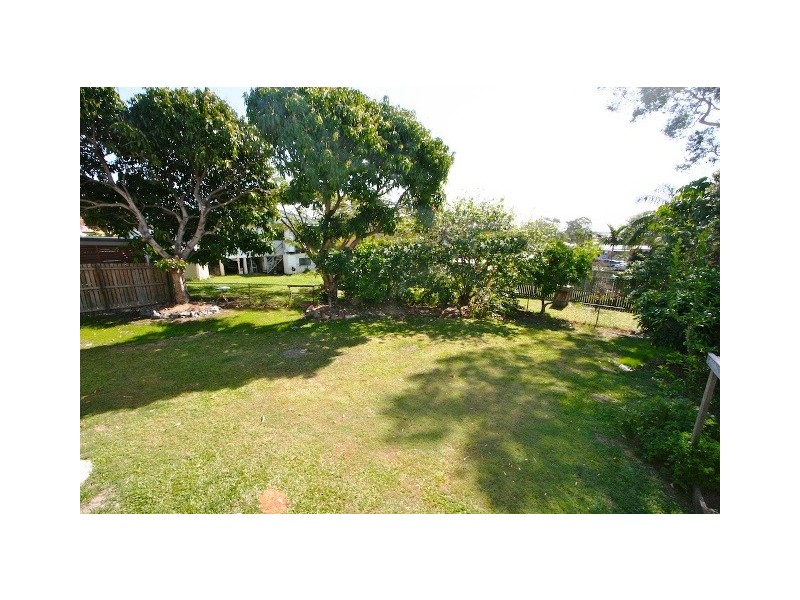 191 Scarborough Road, Scarborough QLD 4020
