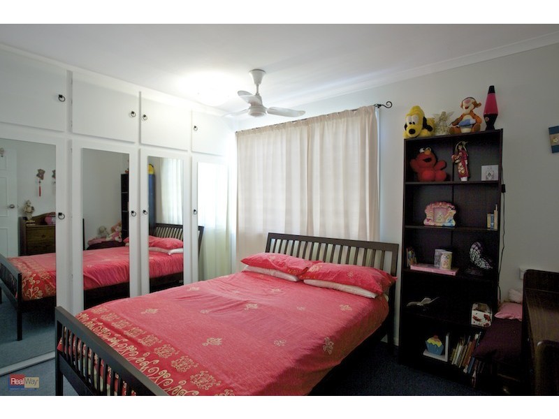 8a Bell Street, Woody Point QLD 4019