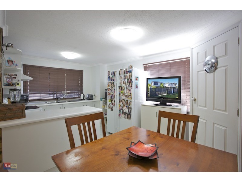 8a Bell Street, Woody Point QLD 4019