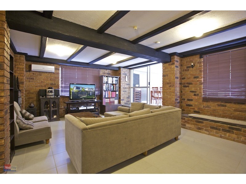 8a Bell Street, Woody Point QLD 4019