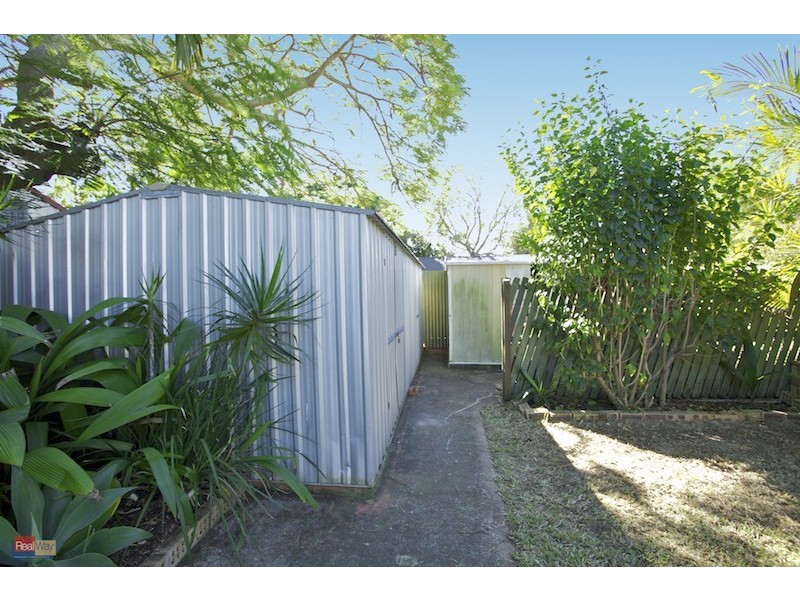 8a Bell Street, Woody Point QLD 4019