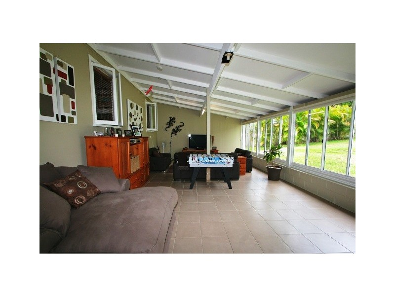12 Lucas Street, Scarborough QLD 4020