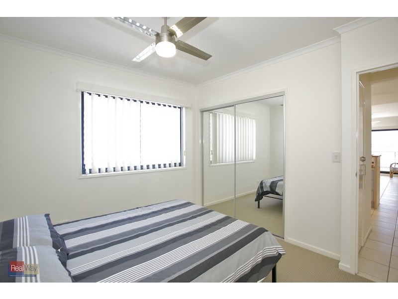 17/82 Mein Street, Scarborough QLD 4020