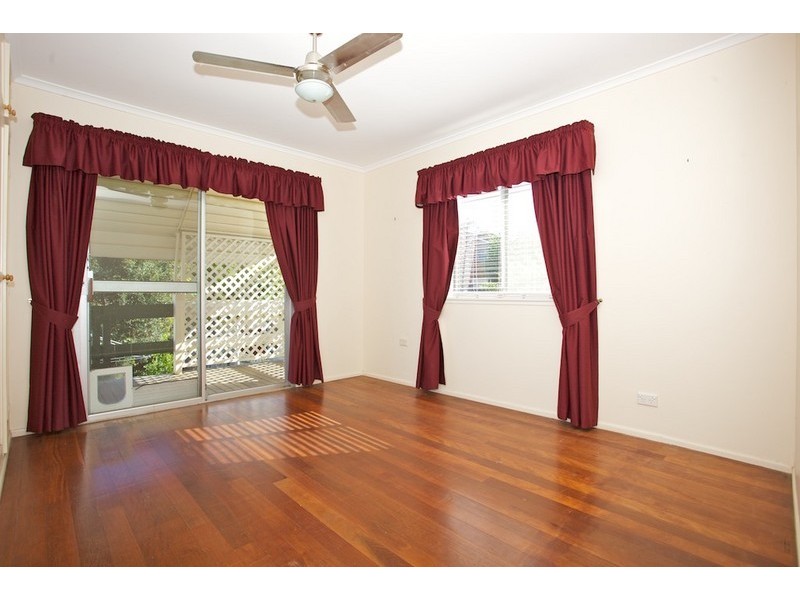 27a Blakeney Street, Woody Point QLD 4019