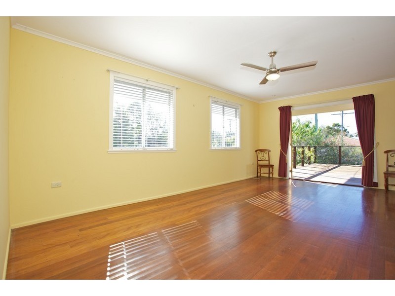 27a Blakeney Street, Woody Point QLD 4019