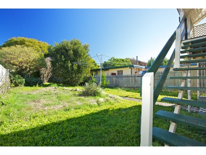 27a Blakeney Street, Woody Point QLD 4019