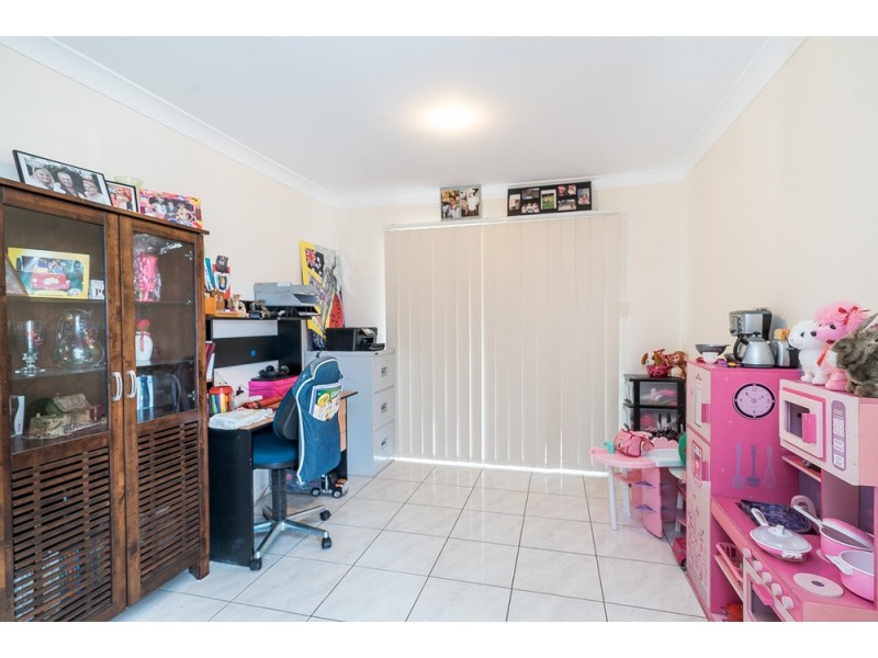 17 Logan Tce, Deception Bay QLD 4508