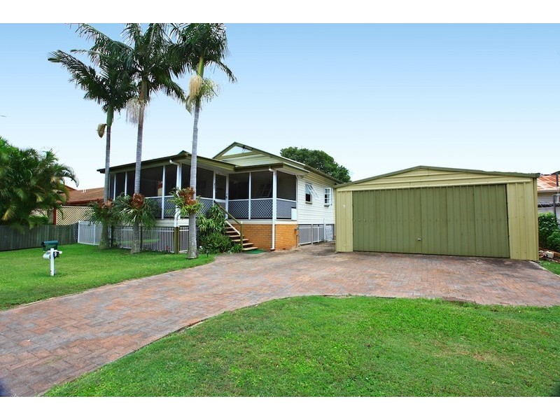 9 View Street, Woody Point QLD 4019