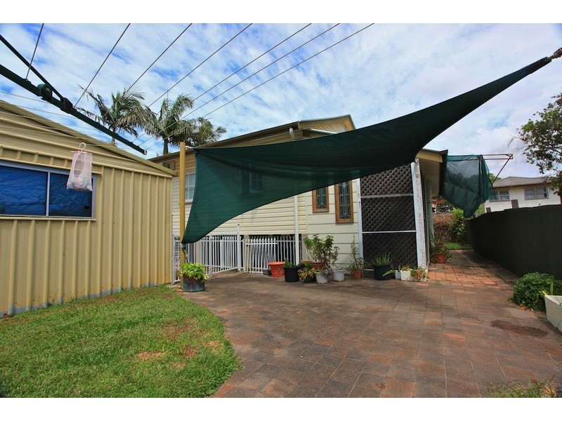 9 View Street, Woody Point QLD 4019