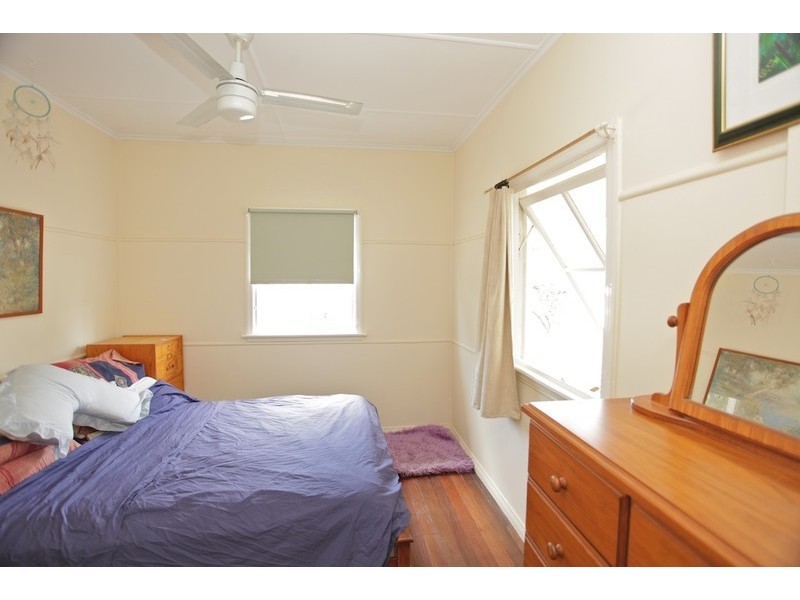 9 View Street, Woody Point QLD 4019