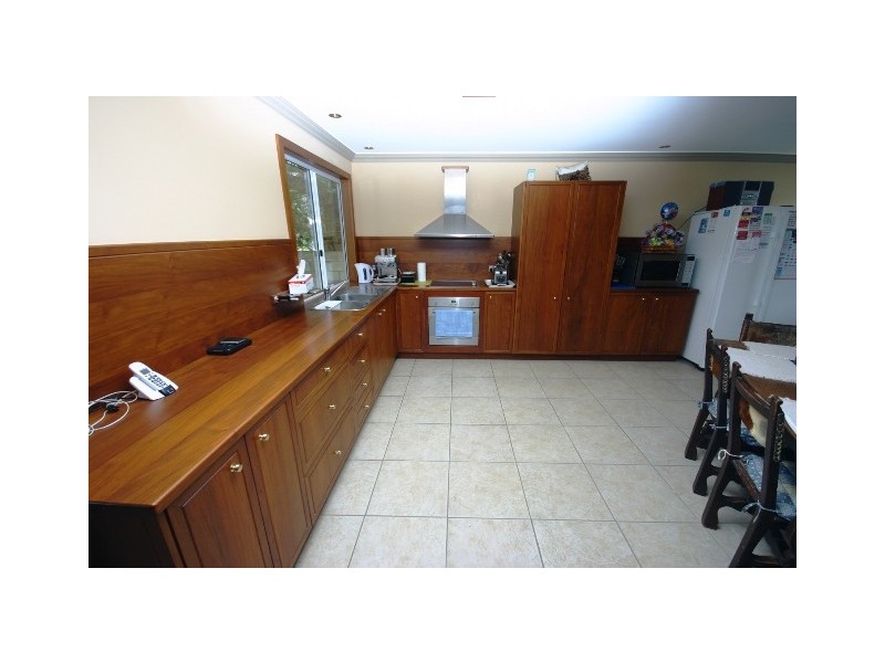 33 Knight Street, Redcliffe QLD 4020
