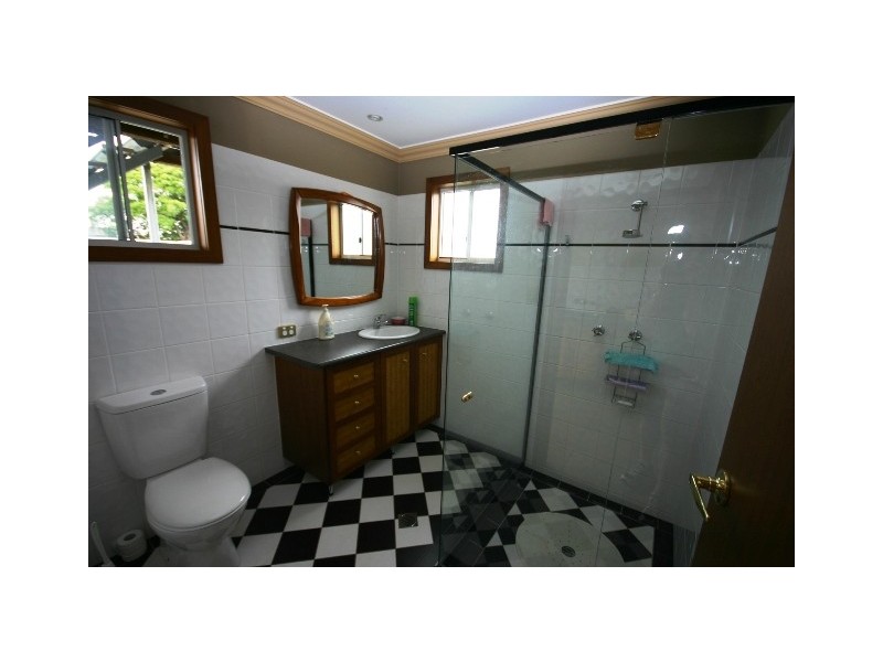 33 Knight Street, Redcliffe QLD 4020