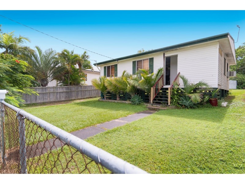 34 Bradley Road, Clontarf QLD 4019