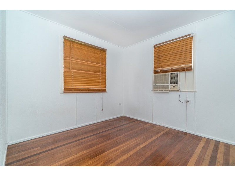 34 Bradley Road, Clontarf QLD 4019