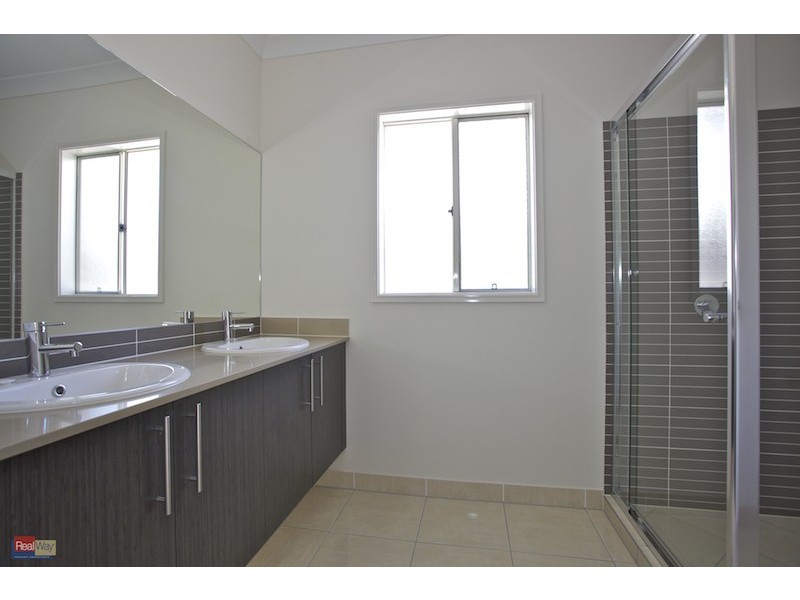 32a Higlett Street, Scarborough QLD 4020