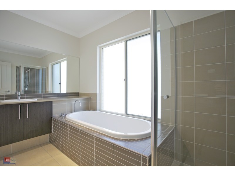 32a Higlett Street, Scarborough QLD 4020