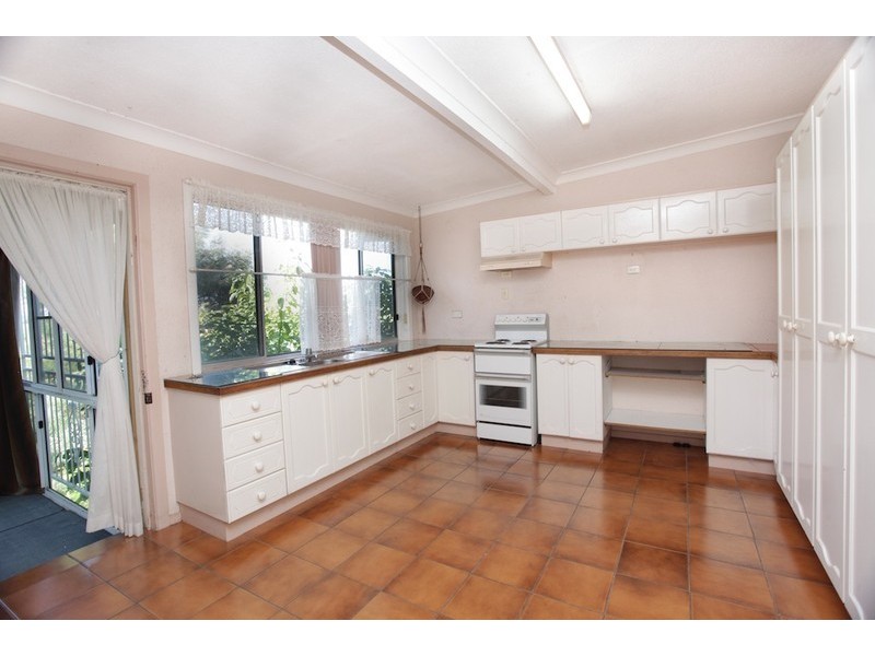 4 Kippa Street, Kippa-ring QLD 4021