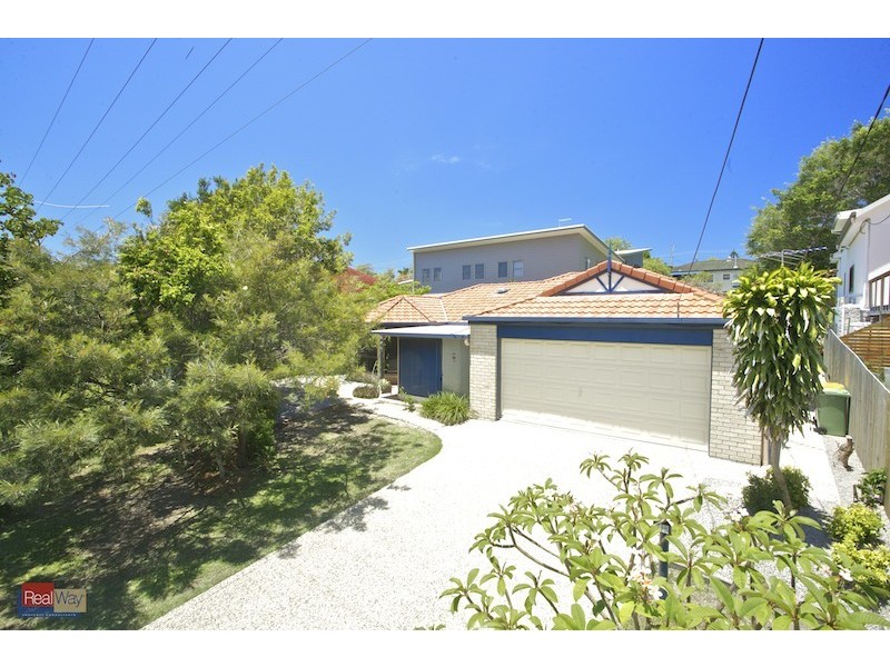 16 Lucas Street, Scarborough QLD 4020