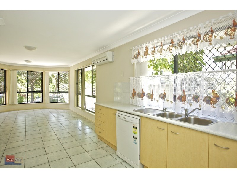 16 Lucas Street, Scarborough QLD 4020