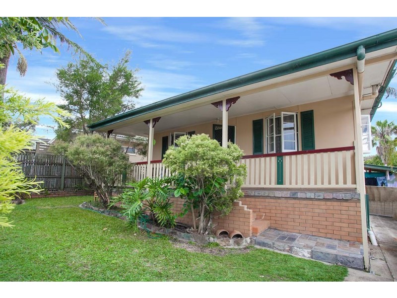 43 Garnet Street, Scarborough QLD 4020