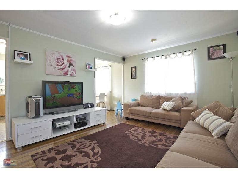 8 Hurrell Street, Clontarf QLD 4019