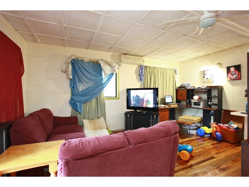 33 Conley Street, Clontarf QLD 4019