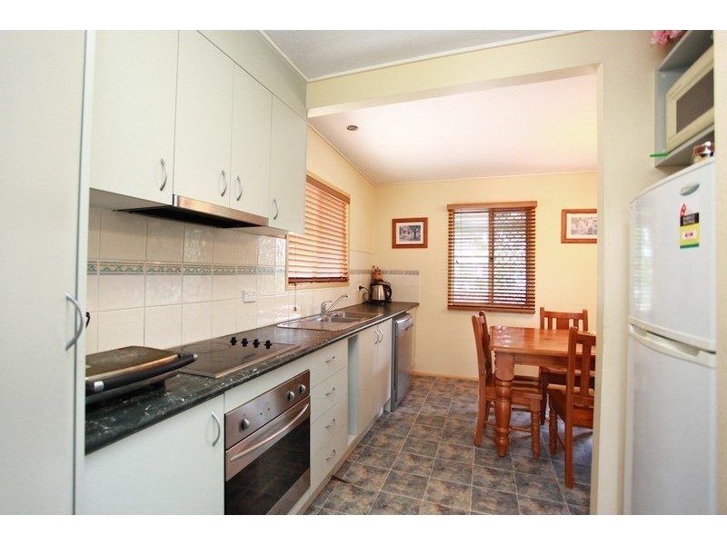 54 Plume Street, Redcliffe QLD 4020