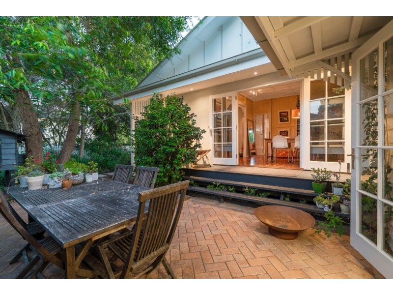 32 Frank Street, Scarborough QLD 4020